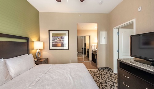 Suite, 1 King Bed
