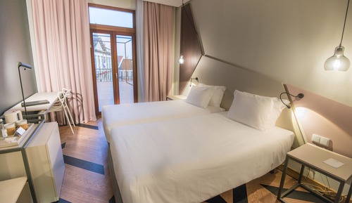 Premium Twin Room