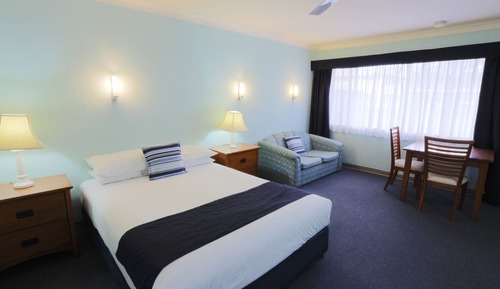 Superior Room, 1 Queen Bed, Non Smoking, Kitchenette