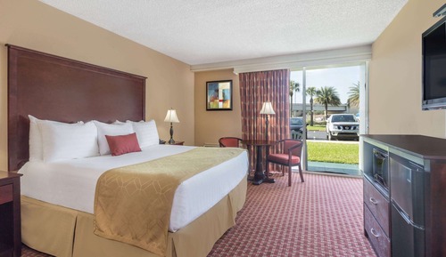 Business Room, 1 King Bed, Non Smoking