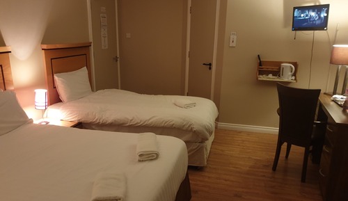 Standard Twin Room