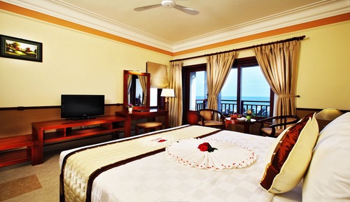 Deluxe Room, Garden View