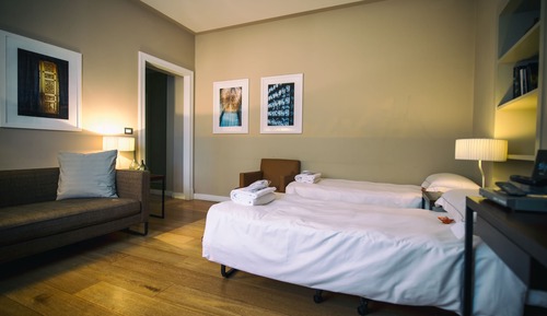 Family Suite (Glamour Deluxe) (4pax)