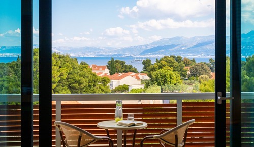 Superior double room with sea view balcony