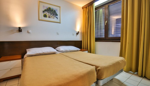 Apartment, 2 Bedrooms (4+2)