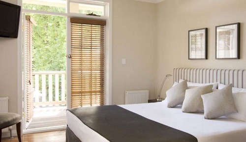 Elms Balcony Room