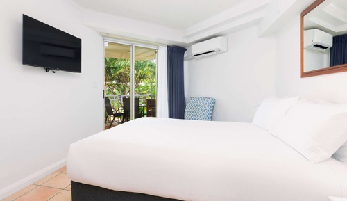 Room (Hotel)