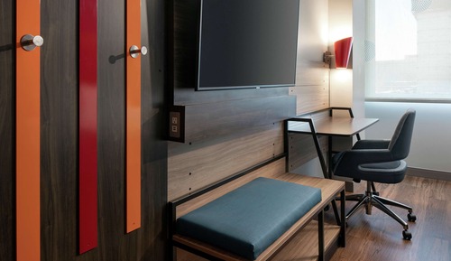 Room, 1 King Bed, Accessible (Roll-In Shower)