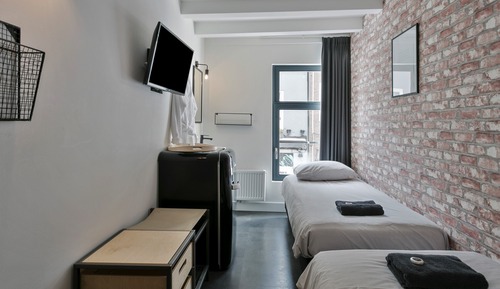 Double Room (Room 6)