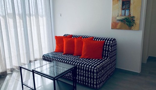 Studio, Sea View (301)