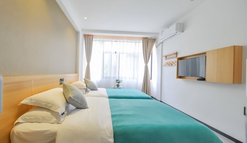 Comfort Twin Room