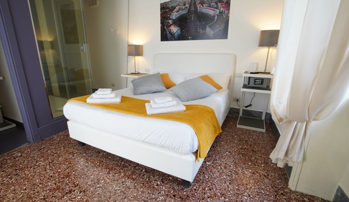 Honeymoon Double Room