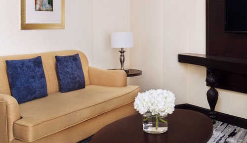Junior Suite, 1 King Bed, Non Smoking, Balcony (Living Area)
