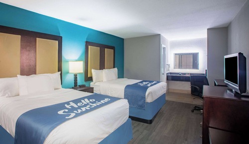 Room, 2 Queen Beds, Non Smoking