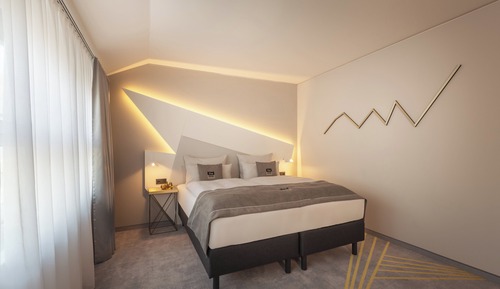 Premium Room, 1 Queen Bed