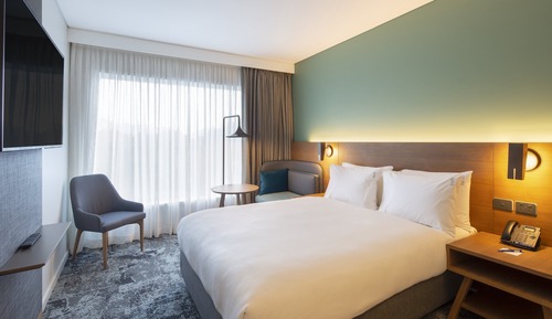 Standard Room, 1 Queen Bed (Panoramic Window with Free Breakfast)