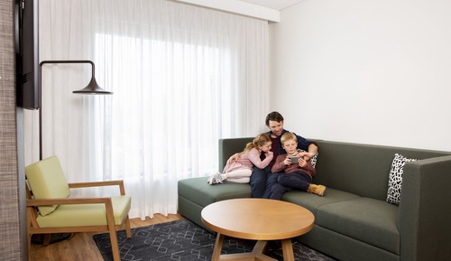 Suite, 1 Bedroom (with Free Breakfast)