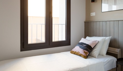 Economy Single Room