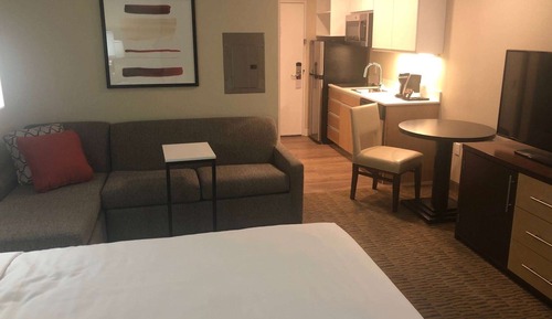 Studio Suite, Accessible, Non Smoking (Mobility/Hearing, Tub w/ Grab Bars)