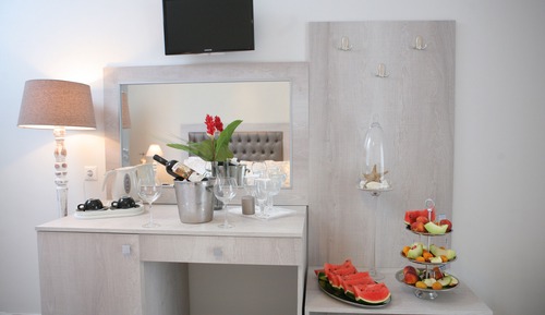 Junior Suite, Garden View