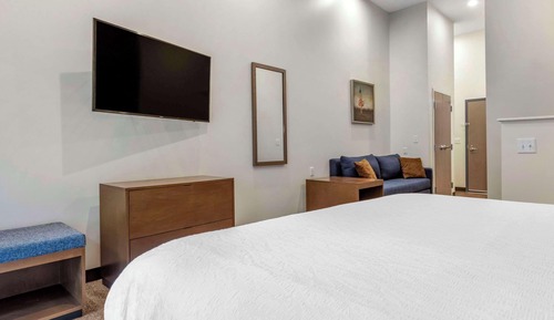 Standard Room, 1 King Bed, Non Smoking, Balcony