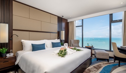 Delight Ocean King with Sea View