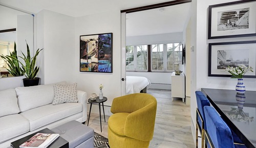 Cove Suite
