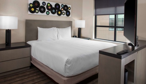 Studio Suite, 1 King Bed with Sofa bed