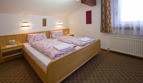 Economy Double Room, Shared Bathroom