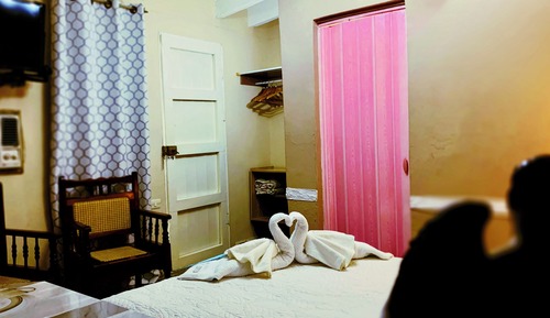 Traditional Room, Accessible