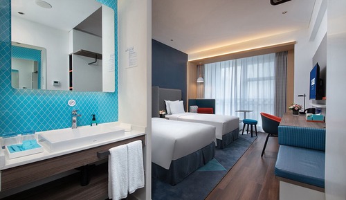 Standard Room, 2 Twin Beds, City View