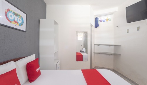 Triple Room (1 Double bed + 1 Single bed)