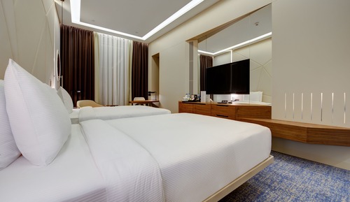 Family Room, 2 Twin Beds