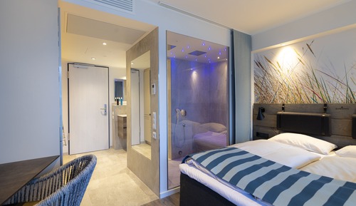 Comfort Room, 1 Bedroom, Non Smoking, Courtyard View