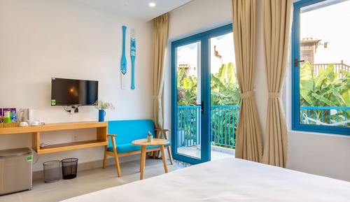 City Double Room, Balcony, Pool View
