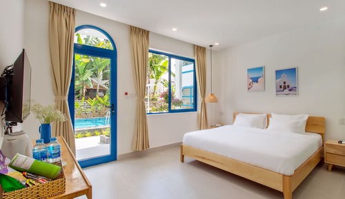 City Double Room, Terrace, Pool View
