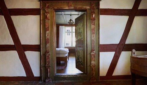 Double Room, Shared Bathroom (Das Landzimmer)