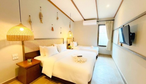 Triple Room