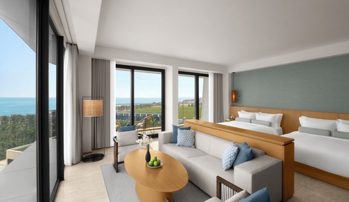 Corner Suite Twin, Ocean View with Monogram Lounge Access