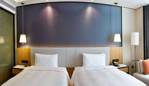 Superior Room, 2 Twin Beds, Smoking, View (River)