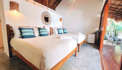 Deluxe Quadruple Room