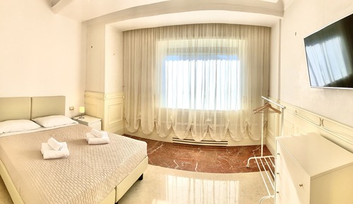 Economy Room, Private Bathroom (External)