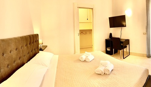 Standard Room, Private Bathroom (External)