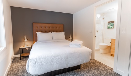 Two Bedroom Apartment - Dog Friendly