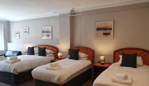Basic Quadruple room