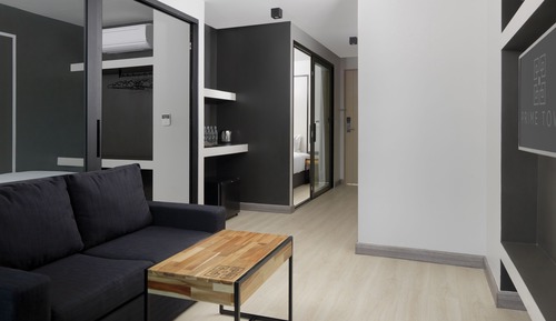 Exclusive Penthouse, 2 Bedrooms, Non Smoking, Pool View