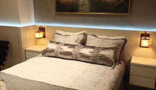 Presidential Room