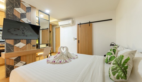 Romantic Studio