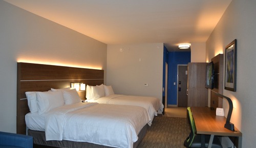 Standard Room, 2 Queen Beds, Accessible Bathtub (Communications, Accessible Tub)