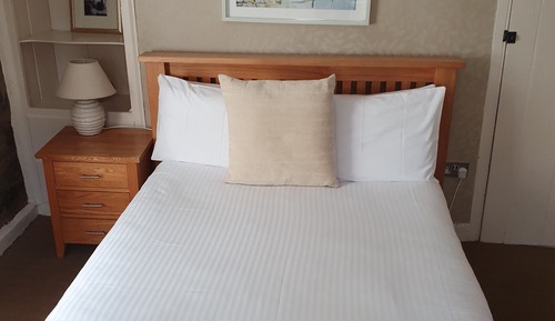 Double Room (Room 5)